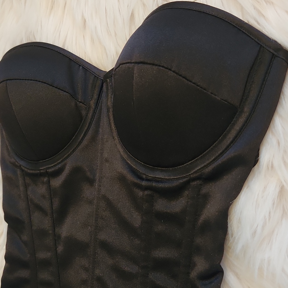 Elegant Black Women's Corset Top - Picture 2 of 6
